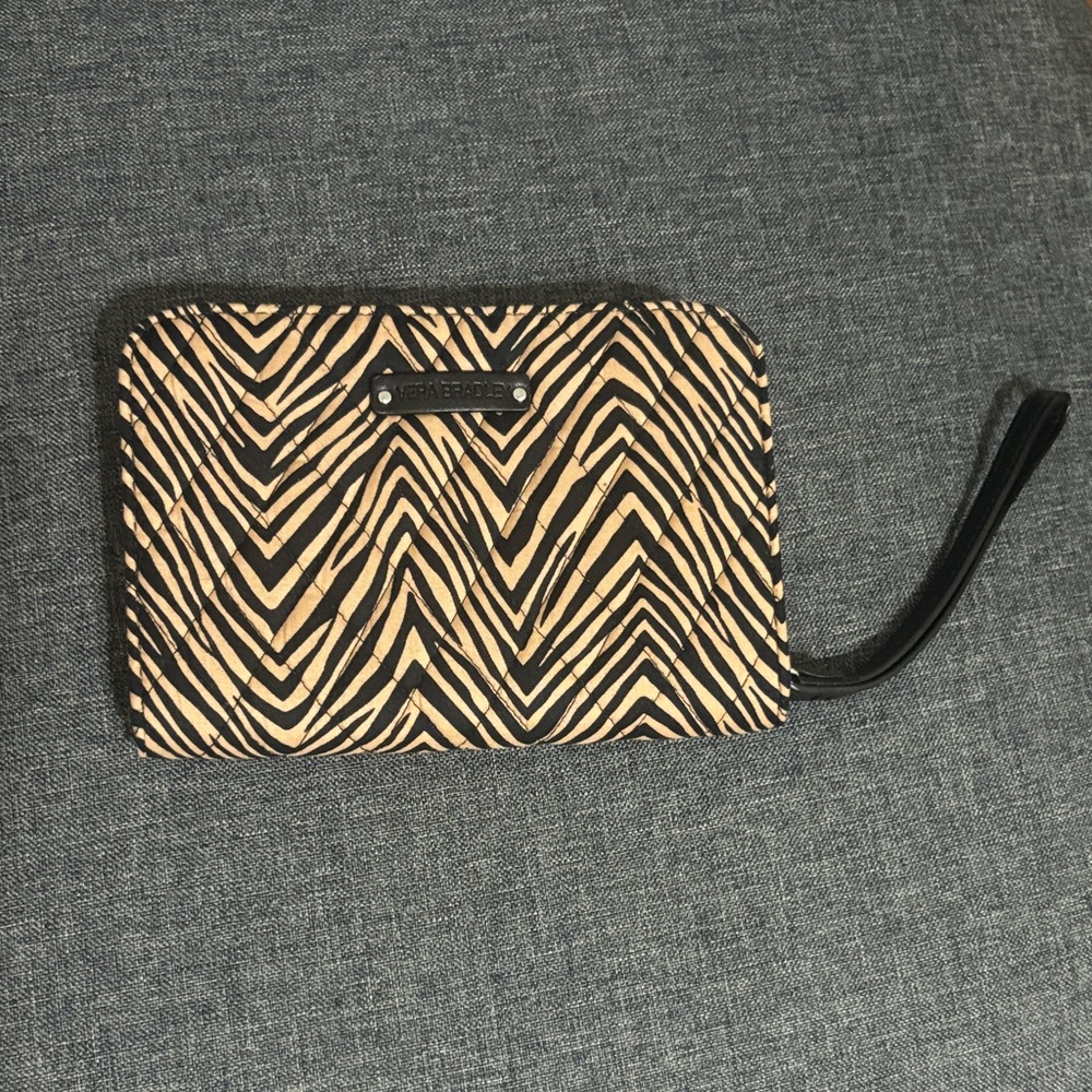 Vera Bradley Black and Tan Patterned Wristlet